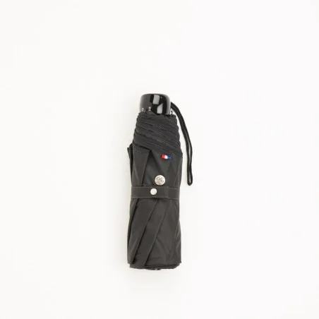 mini parapluie noir fermé