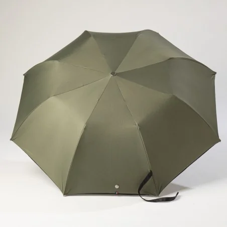 offener Khaki-Taschenschirm