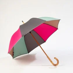 Parapluie de ville multicolore, ouvert de face