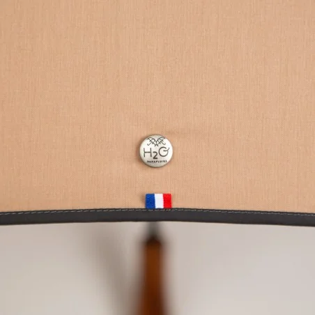 Brown windproof umbrella, detail