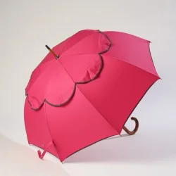 Parapluie anti retournement rose biais gris, ouvert de coté