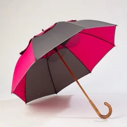 Windproof-Stockschirm in Rosa und Grau mit grauer Einfassung, vorne geöffnet