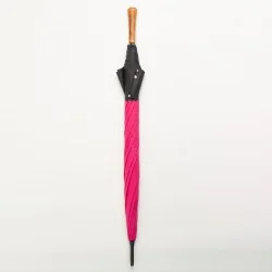 Rosa Golfschirm, geschlossen