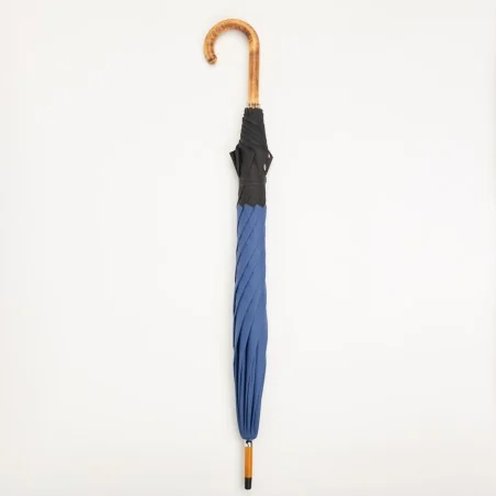 Grand parapluie bleu de France, fermé
