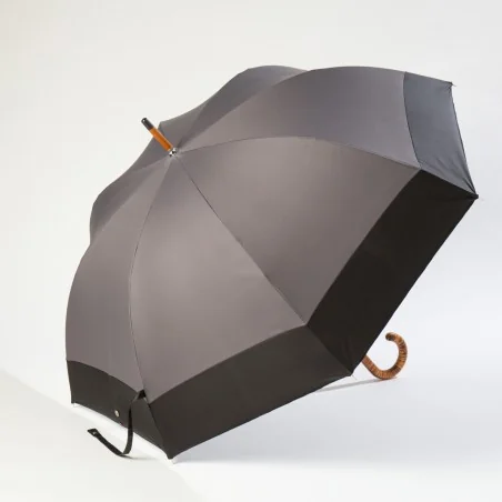 Grand parapluie gris, ouvert de coté