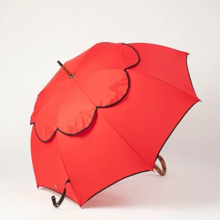 Parapluie anti retournement Rouge biais noir, ouvert de coté