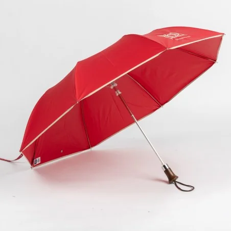 roter taschenschirm, Deauville, vorne zu öffnen