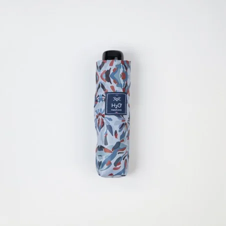 mini umbrella, closed
