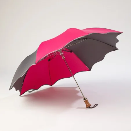 Ombrelle pliante anti-UV Servane gris et framboise, ouverte, fabriquée à Crépon
