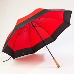 Parapluie de golf rouge, ouvert de face
