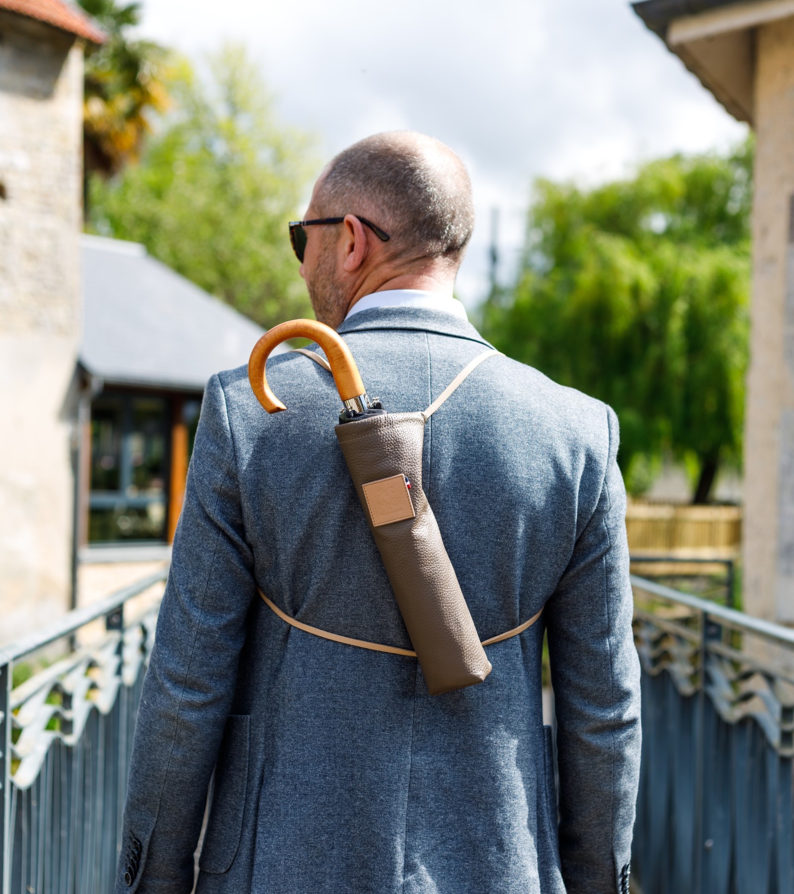 Fabricant de parapluies français haut de gamme – Alliance de l’artisanat et du luxe
